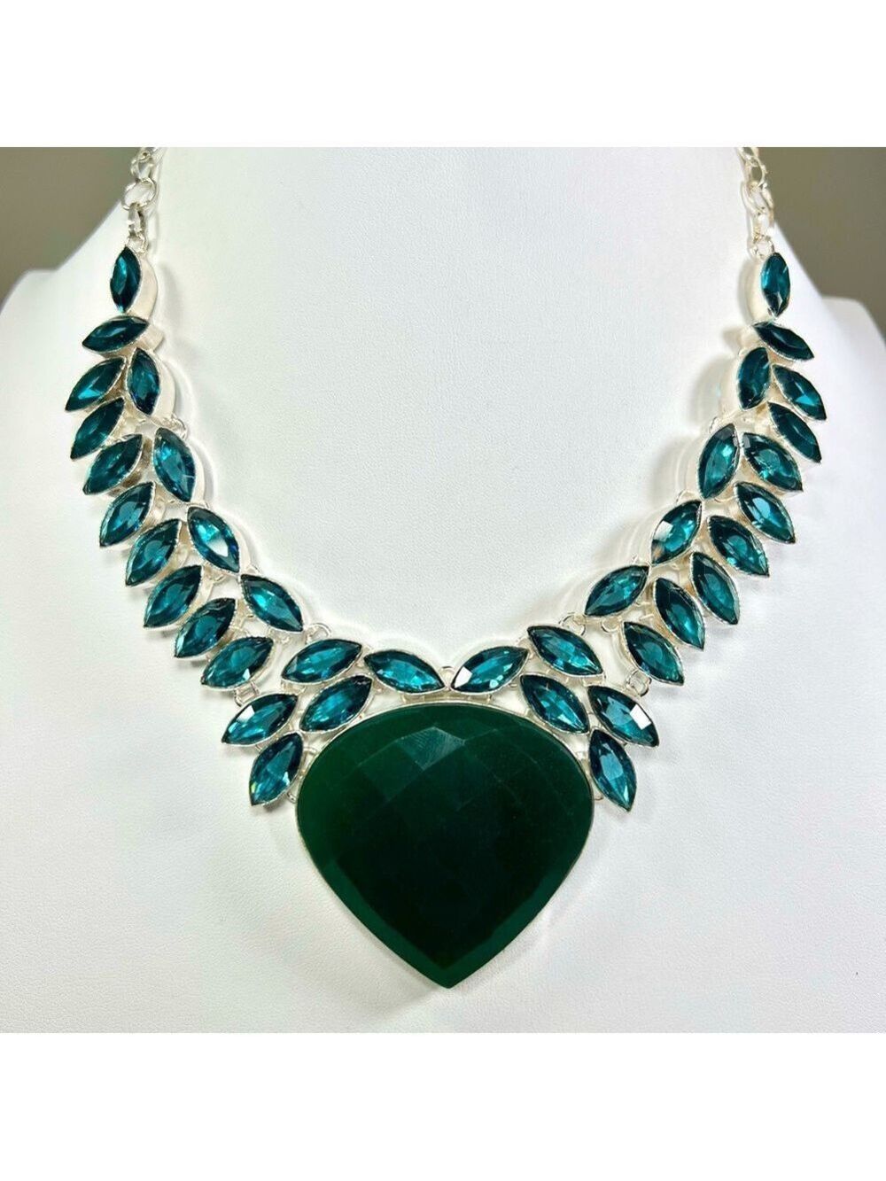 Emerald 925 Faceted Large Synthetic Gemstone Necklace